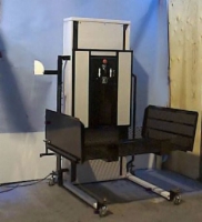 AmeriGlide Portable Vertical Platform Lift